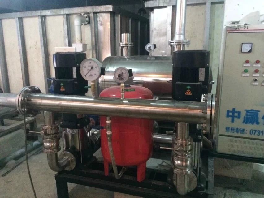 江西雄鷹房地產(chǎn)開發(fā)有限公司采購(gòu)5.5KW、7.5KW兩用一備無負(fù)壓供水設(shè)備兩套